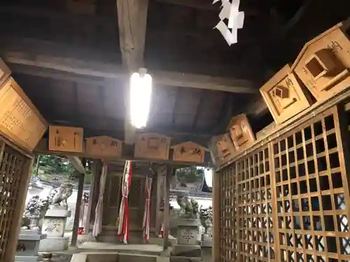 咋岡神社の山門