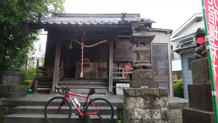 元宿堰稲荷神社の本殿・本堂