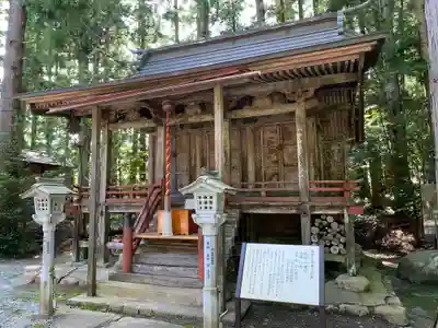涼ケ岡八幡神社の末社・摂社