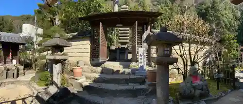法起院の山門・神門