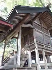 岩崎二前神社の本殿