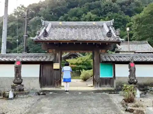 大泉寺の山門