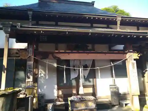 円鏡寺の本殿・本堂