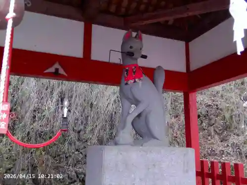 鼻顔稲荷神社の{uncategorized: "未分類", other: "その他", undefined: "問題あり", building: "その他建物", grave: "お墓", sacred_gate: "鳥居", guardian: "狛犬", statue: "像", buddha: "仏像", history: "歴史", nature: "自然", garden: "庭園", animal: "動物", pagoda: "塔", temizu: "手水舎", mountain_gate: "山門・神門", sanctuary: "本殿・本堂", subordinate: "末社・摂社", art: "芸術", scenery: "景色", jizo: "地蔵", ema: "絵馬", goshuin: "御朱印", omikuji: "おみくじ", items: "授与品その他", amulet: "お守り", goshuincho: "御朱印帳", eats: "食事", festival: "お祭り", votive_dance: "神楽", shichigosan: "七五三参", wedding: "結婚式", experience: "体験その他", initially: "初詣", around: "周辺", anti_infection: "感染症対策"}