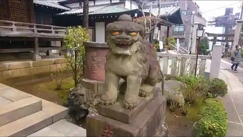 白山神社の狛犬