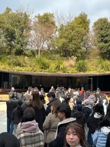 太宰府天満宮の{uncategorized: "未分類", other: "その他", undefined: "問題あり", building: "その他建物", grave: "お墓", sacred_gate: "鳥居", guardian: "狛犬", statue: "像", buddha: "仏像", history: "歴史", nature: "自然", garden: "庭園", animal: "動物", pagoda: "塔", temizu: "手水舎", mountain_gate: "山門・神門", sanctuary: "本殿・本堂", subordinate: "末社・摂社", art: "芸術", scenery: "景色", jizo: "地蔵", ema: "絵馬", goshuin: "御朱印", omikuji: "おみくじ", items: "授与品その他", amulet: "お守り", goshuincho: "御朱印帳", eats: "食事", festival: "お祭り", votive_dance: "神楽", shichigosan: "七五三参", wedding: "結婚式", experience: "体験その他", initially: "初詣", around: "周辺", anti_infection: "感染症対策"}