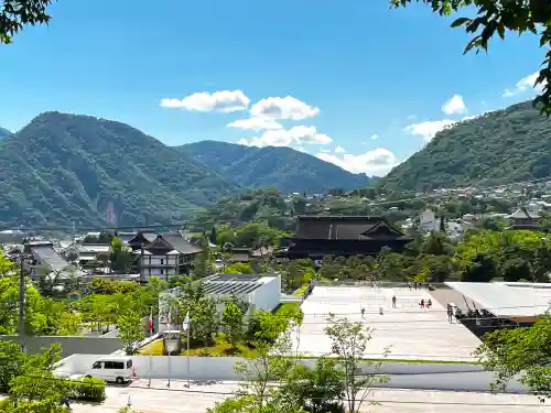 健御名方富命彦神別神社の景色