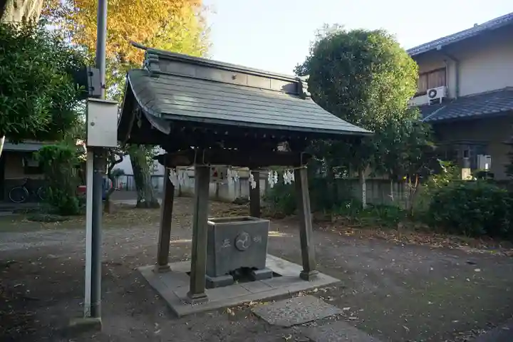 下石原八幡神社の手水舎