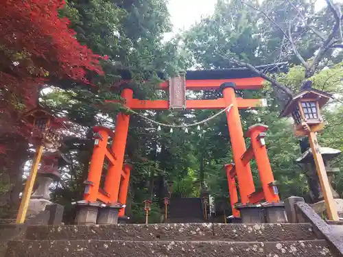 新倉富士浅間神社の鳥居