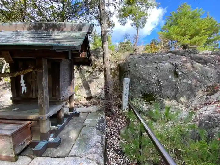 石上布都魂神社(岡山県)