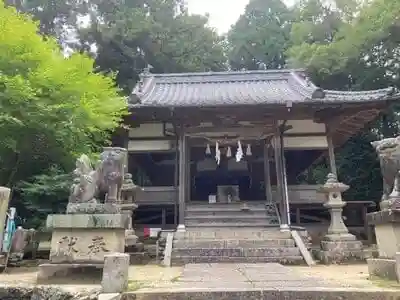 天神社の本殿
