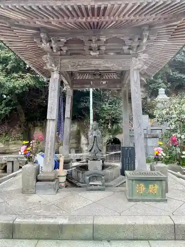 龍口寺の{uncategorized: "未分類", other: "その他", undefined: "問題あり", building: "その他建物", grave: "お墓", sacred_gate: "鳥居", guardian: "狛犬", statue: "像", buddha: "仏像", history: "歴史", nature: "自然", garden: "庭園", animal: "動物", pagoda: "塔", temizu: "手水舎", mountain_gate: "山門・神門", sanctuary: "本殿・本堂", subordinate: "末社・摂社", art: "芸術", scenery: "景色", jizo: "地蔵", ema: "絵馬", goshuin: "御朱印", omikuji: "おみくじ", items: "授与品その他", amulet: "お守り", goshuincho: "御朱印帳", eats: "食事", festival: "お祭り", votive_dance: "神楽", shichigosan: "七五三参", wedding: "結婚式", experience: "体験その他", initially: "初詣", around: "周辺", anti_infection: "感染症対策"}