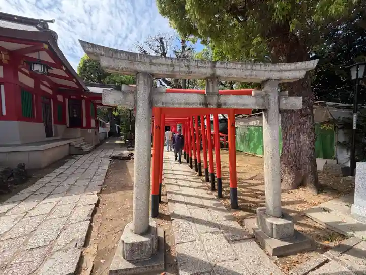 品川神社の{uncategorized: "未分類", other: "その他", undefined: "問題あり", building: "その他建物", grave: "お墓", sacred_gate: "鳥居", guardian: "狛犬", statue: "像", buddha: "仏像", history: "歴史", nature: "自然", garden: "庭園", animal: "動物", pagoda: "塔", temizu: "手水舎", mountain_gate: "山門・神門", sanctuary: "本殿・本堂", subordinate: "末社・摂社", art: "芸術", scenery: "景色", jizo: "地蔵", ema: "絵馬", goshuin: "御朱印", omikuji: "おみくじ", items: "授与品その他", amulet: "お守り", goshuincho: "御朱印帳", eats: "食事", festival: "お祭り", votive_dance: "神楽", shichigosan: "七五三参", wedding: "結婚式", experience: "体験その他", initially: "初詣", around: "周辺", anti_infection: "感染症対策"}