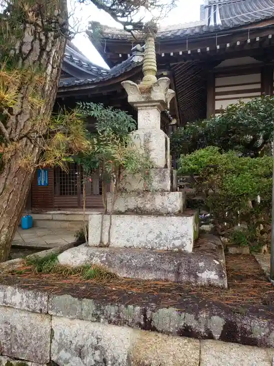 玉泉寺の塔