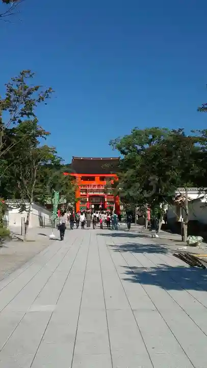 伏見稲荷大社の山門・神門