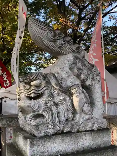 大鳥神社の狛犬