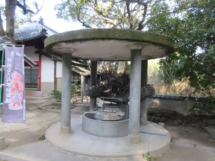 海岸寺奥の院(香川県)