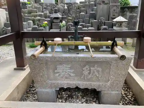 浄土宗南命山善光寺の手水舎