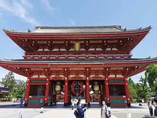 浅草寺の山門