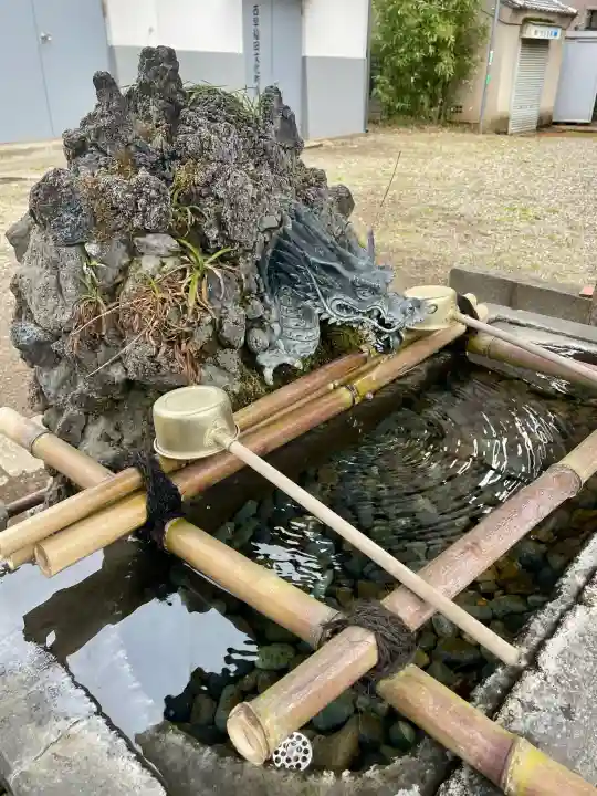 西早稲田天祖神社の{uncategorized: "未分類", other: "その他", undefined: "問題あり", building: "その他建物", grave: "お墓", sacred_gate: "鳥居", guardian: "狛犬", statue: "像", buddha: "仏像", history: "歴史", nature: "自然", garden: "庭園", animal: "動物", pagoda: "塔", temizu: "手水舎", mountain_gate: "山門・神門", sanctuary: "本殿・本堂", subordinate: "末社・摂社", art: "芸術", scenery: "景色", jizo: "地蔵", ema: "絵馬", goshuin: "御朱印", omikuji: "おみくじ", items: "授与品その他", amulet: "お守り", goshuincho: "御朱印帳", eats: "食事", festival: "お祭り", votive_dance: "神楽", shichigosan: "七五三参", wedding: "結婚式", experience: "体験その他", initially: "初詣", around: "周辺", anti_infection: "感染症対策"}