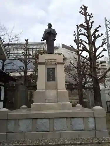 泉岳寺の像