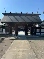 秋田県護國神社の山門・神門