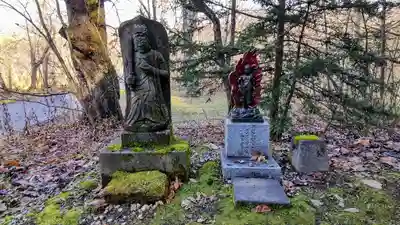 旭山立木大師堂の仏像