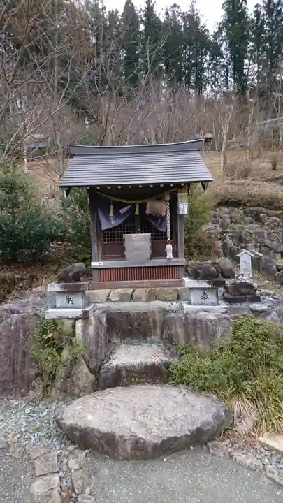 かえる神社の本殿・本堂