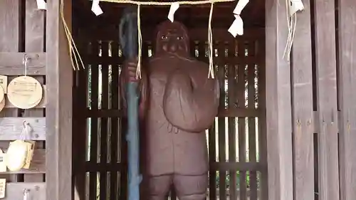 武蔵野神社の像