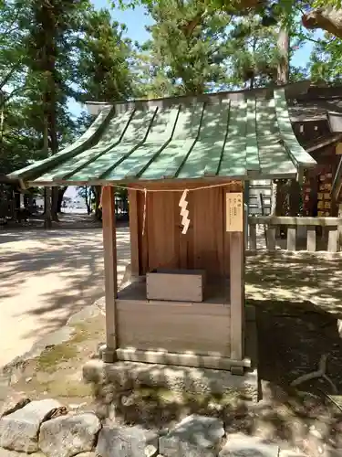 穂高神社本宮の末社