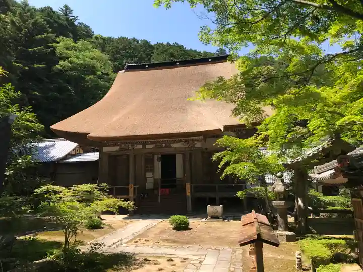 瓦屋寺の本殿・本堂