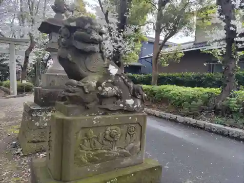 前原御嶽神社の狛犬