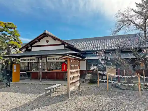 滋賀県護国神社の建物その他