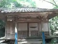 老僧岩の本殿・本堂