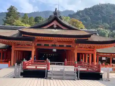 厳島神社の本殿・本堂