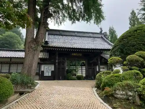 牛伏寺の山門・神門