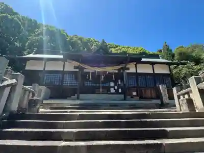 茗荷神社の{uncategorized: "未分類", other: "その他", undefined: "問題あり", building: "その他建物", grave: "お墓", sacred_gate: "鳥居", guardian: "狛犬", statue: "像", buddha: "仏像", history: "歴史", nature: "自然", garden: "庭園", animal: "動物", pagoda: "塔", temizu: "手水舎", mountain_gate: "山門・神門", sanctuary: "本殿・本堂", subordinate: "末社・摂社", art: "芸術", scenery: "景色", jizo: "地蔵", ema: "絵馬", goshuin: "御朱印", omikuji: "おみくじ", items: "授与品その他", amulet: "お守り", goshuincho: "御朱印帳", eats: "食事", festival: "お祭り", votive_dance: "神楽", shichigosan: "七五三参", wedding: "結婚式", experience: "体験その他", initially: "初詣", around: "周辺", anti_infection: "感染症対策"}
