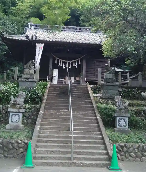 高尾山麓氷川神社の本殿・本堂