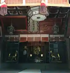 一瓶塚稲荷神社の本殿