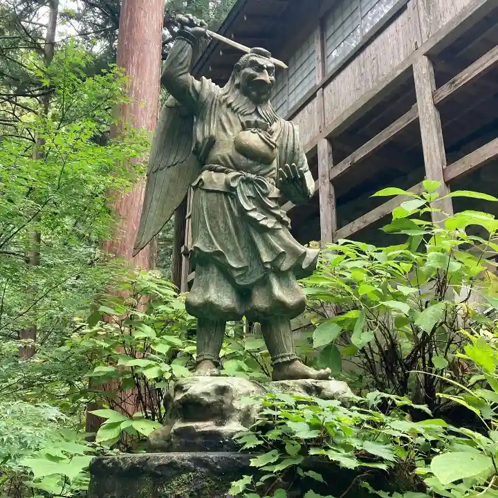 大嶽山那賀都神社(山梨県)