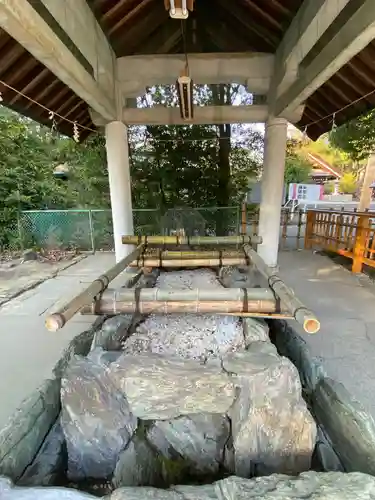 和泉國一之宮　大鳥大社の手水舎