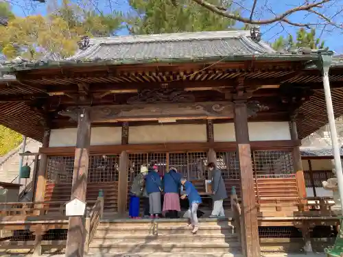 存光寺の{uncategorized: "未分類", other: "その他", undefined: "問題あり", building: "その他建物", grave: "お墓", sacred_gate: "鳥居", guardian: "狛犬", statue: "像", buddha: "仏像", history: "歴史", nature: "自然", garden: "庭園", animal: "動物", pagoda: "塔", temizu: "手水舎", mountain_gate: "山門・神門", sanctuary: "本殿・本堂", subordinate: "末社・摂社", art: "芸術", scenery: "景色", jizo: "地蔵", ema: "絵馬", goshuin: "御朱印", omikuji: "おみくじ", items: "授与品その他", amulet: "お守り", goshuincho: "御朱印帳", eats: "食事", festival: "お祭り", votive_dance: "神楽", shichigosan: "七五三参", wedding: "結婚式", experience: "体験その他", initially: "初詣", around: "周辺", anti_infection: "感染症対策"}
