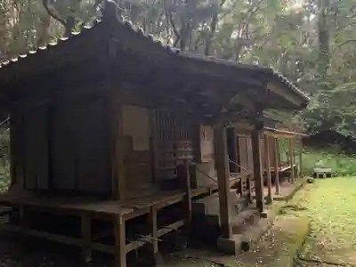 風早不動尊の本殿・本堂