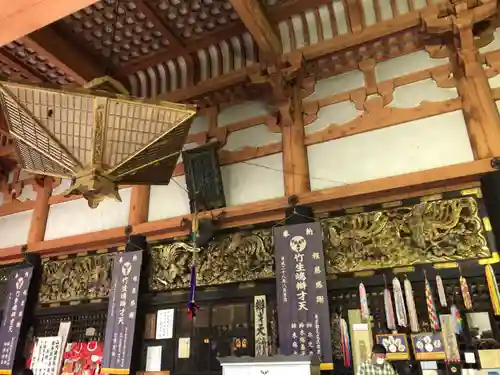 宝厳寺の本殿