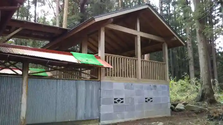 諏訪神社の本殿・本堂