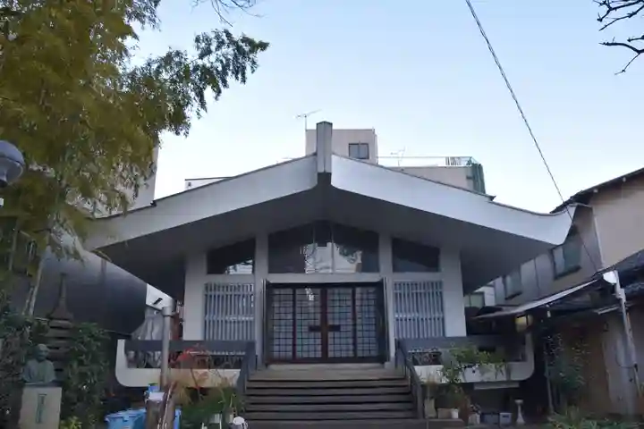 誓教寺の本殿・本堂