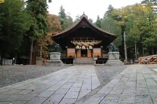 諏訪大社下社秋宮の本殿・本堂