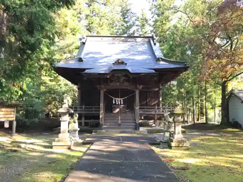 龜山神社の本殿