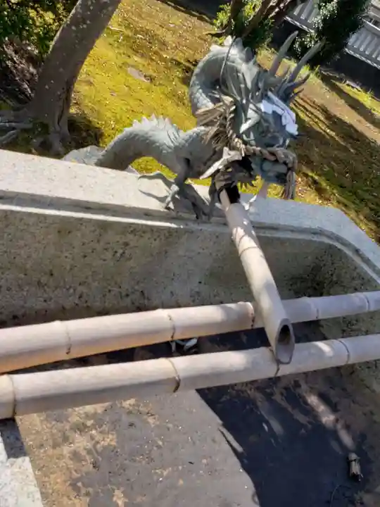 諏訪神社の手水舎