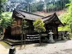 久米熊野座神社の本殿